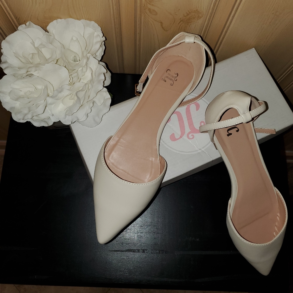 Journee Collection cream flat sandals